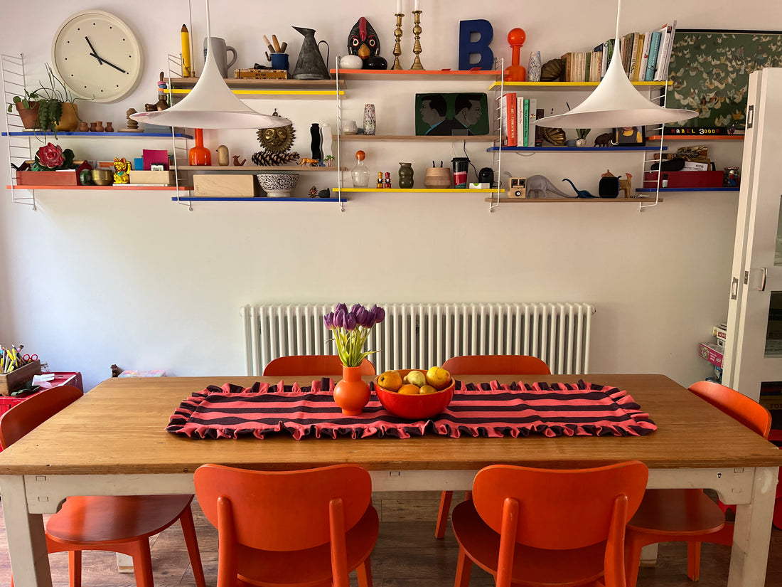BURGUNDY / CORAL STRIPE RUFFLE TABLE RUNNER