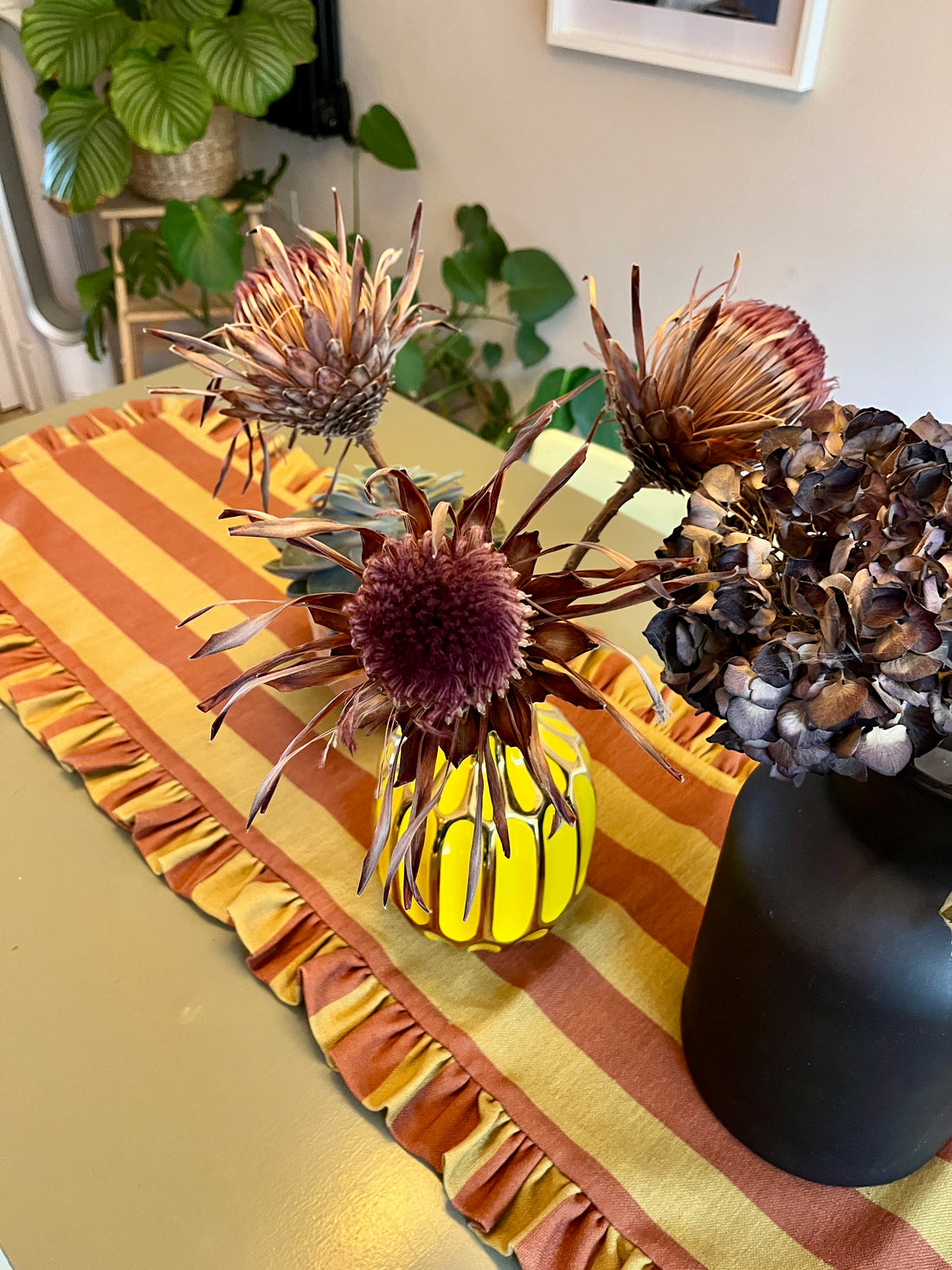 MUSTARD AND RUST STRIPE RUFFLE TABLE RUNNER