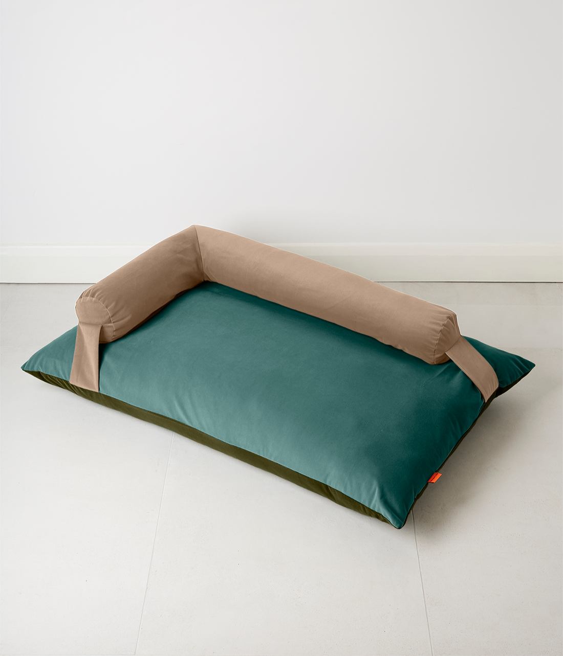 K-9 CANDY BED - REVERSIBLE DESIGN - LIME / JADE / STONE