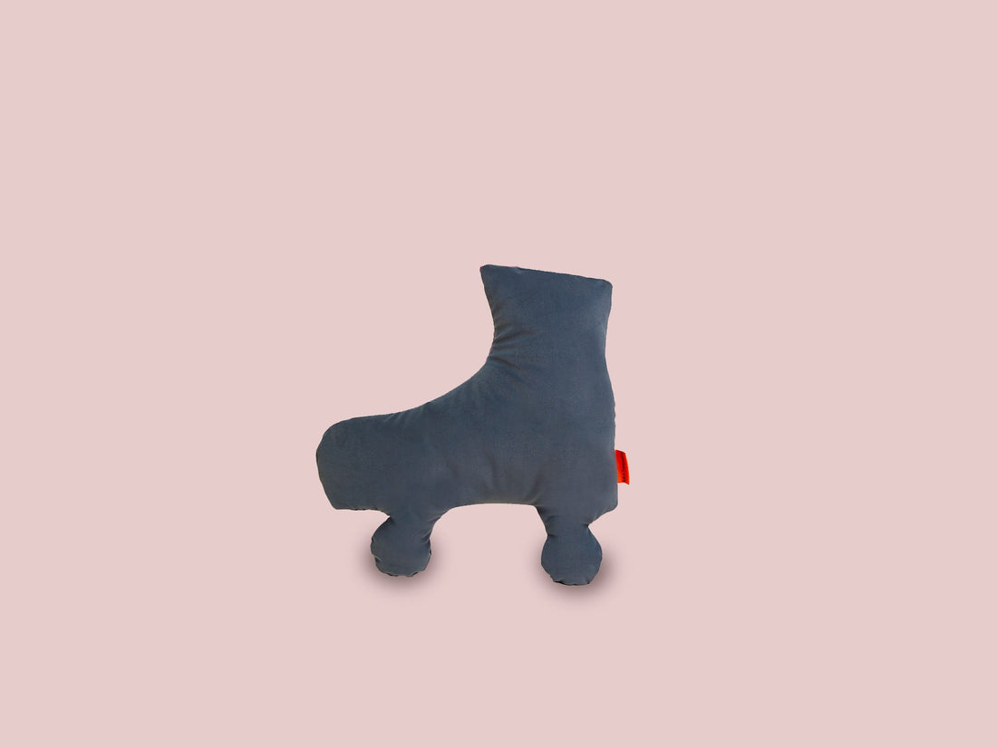 SKATER PILLOW (SLATE)